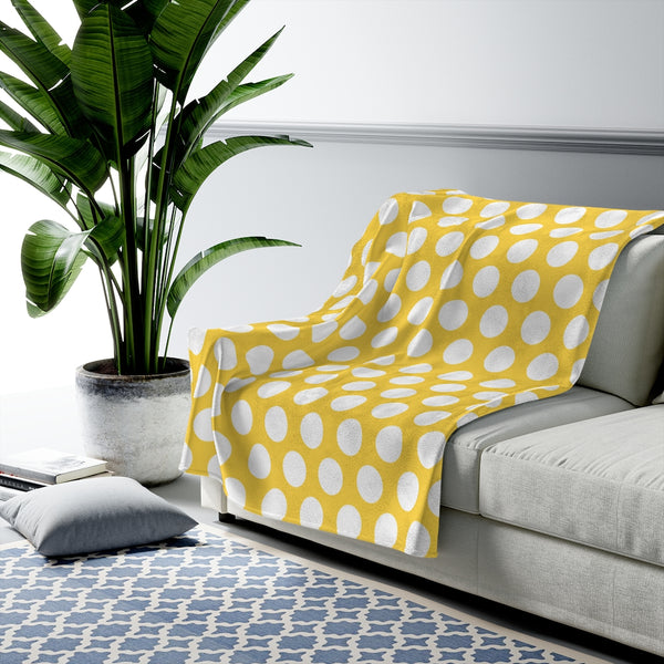 White Polka Dots On Yellow Velveteen Plush Blanket Custom Blanket, Plush Throw Blanket for Home, Office, Dorm, Super Soft 3 Sizes,